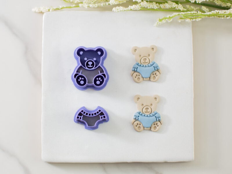 bear wearing a sweater clay cutter